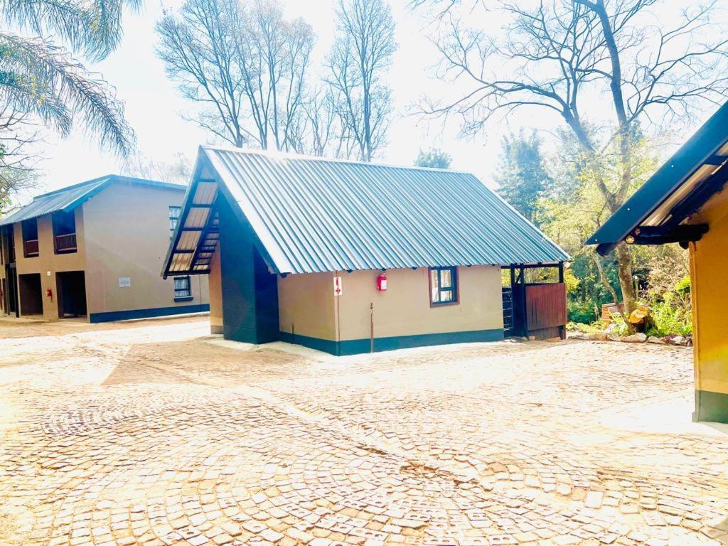 Ndalo Lodge 넬스프리트 외부 사진